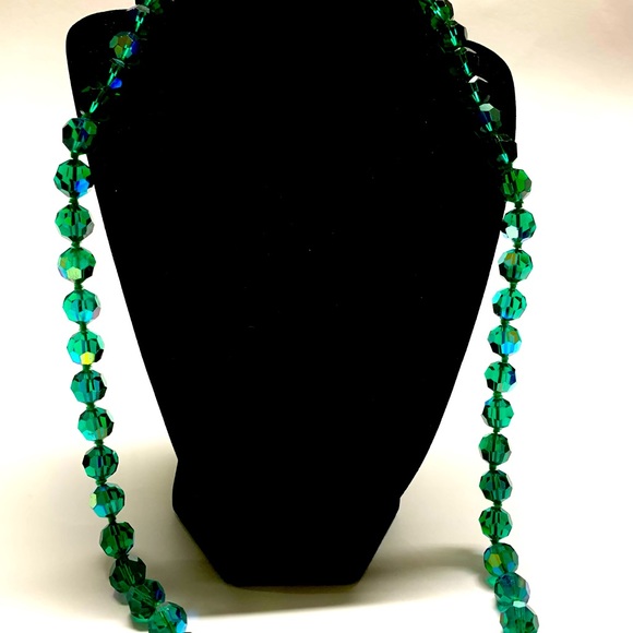 Vintage Faceted Crystal Ab Coated Long Necklace EMERALD GREEN Hand Knotted 60's - Picture 6 of 10